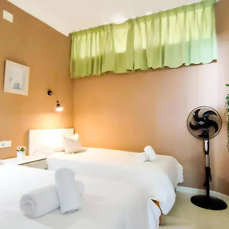 Friendly 普拉亚戴尔雷安格莱斯